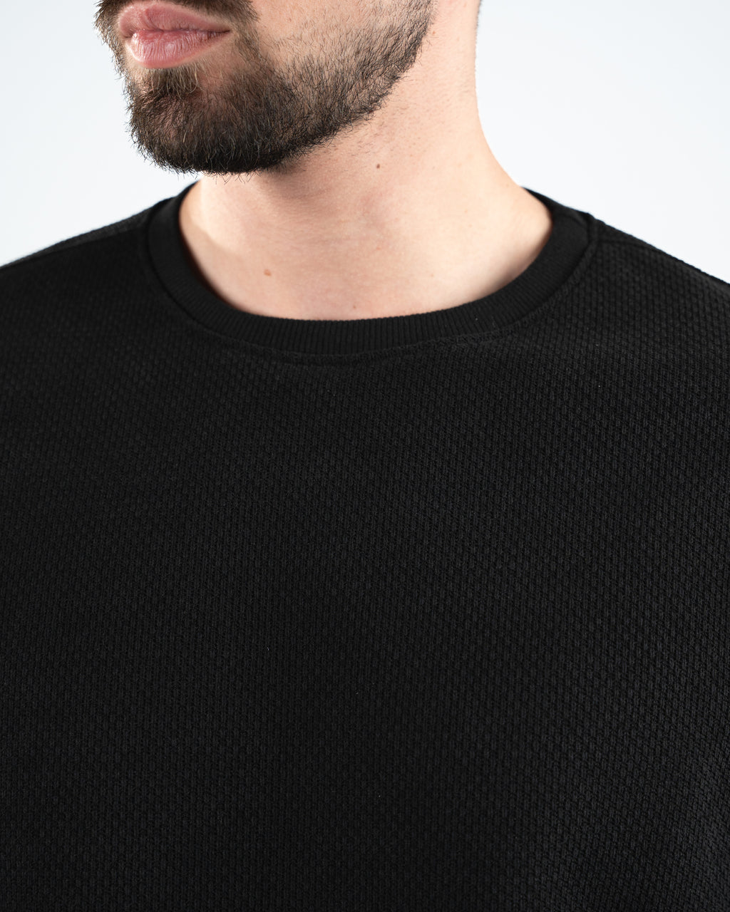 Black Round Neck Pullover